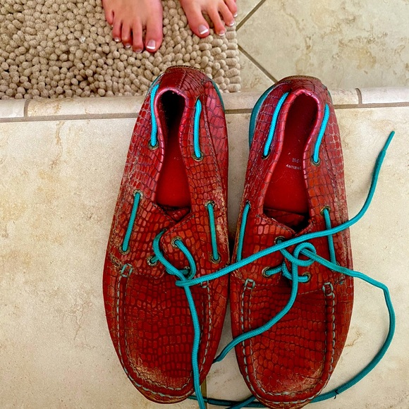 Women’s twisted x driving Mocs - Picture 1 of 2